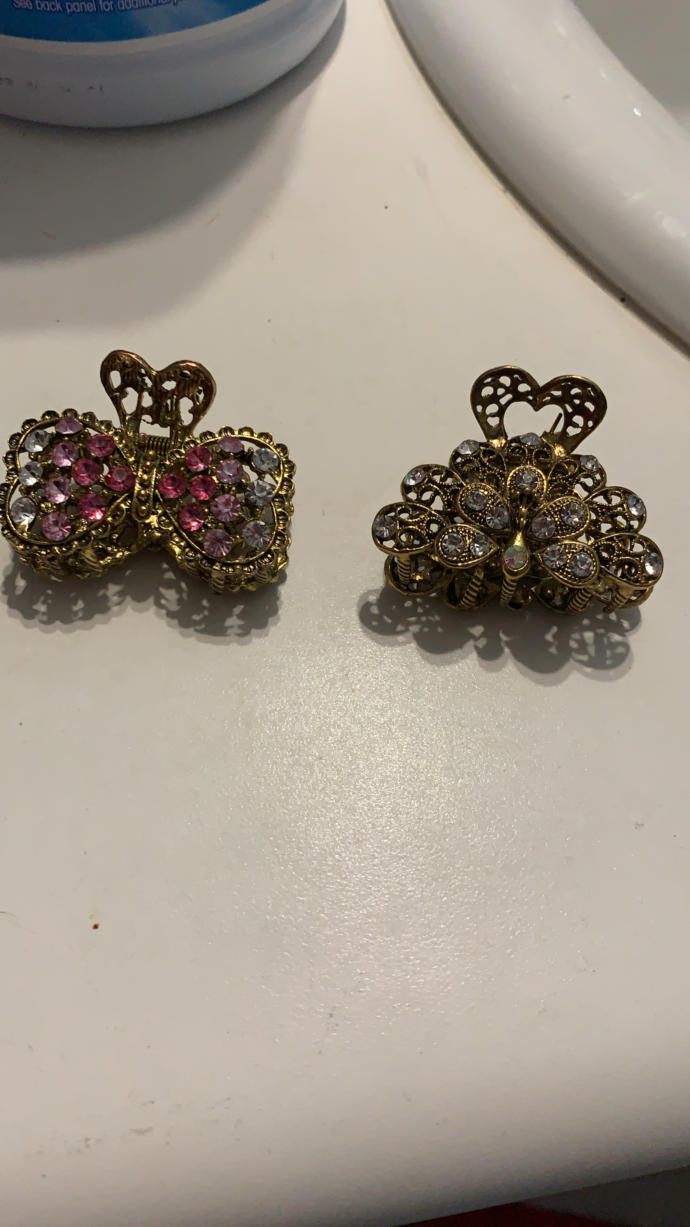 What do you think of my five hair clips I use to clip my curly hair?