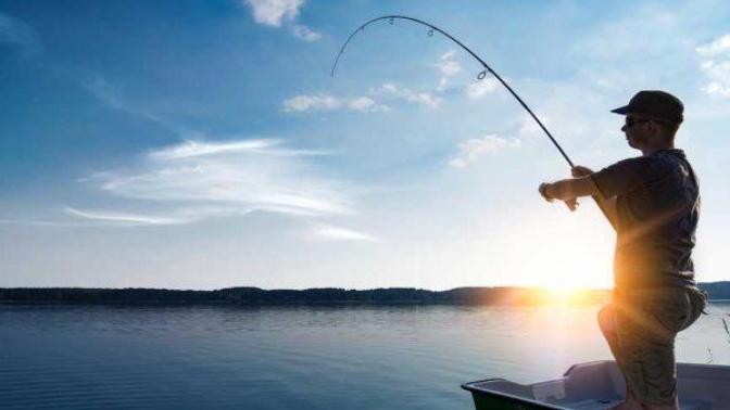When a guy goes fishing for any girl through online dating, why still toy with her feelings?