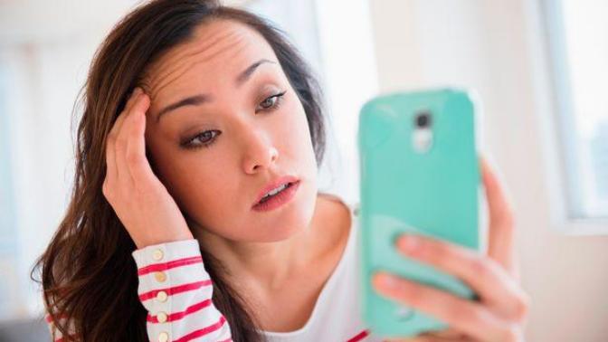 Girls, regardless of whether you reciprocate, how would you feel if a friend who’s not close sent a message confessing their crush on you?