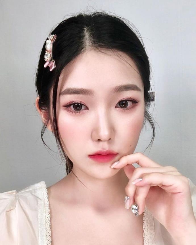 Which makeup is the most gorgeous?
