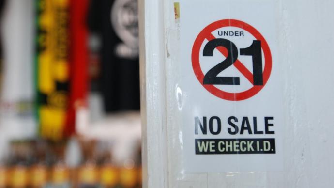 What do you think of the new U. S. federal law making the legal tobacco age to 21?