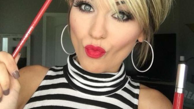 Can a guy get his hair dyed like this woman?