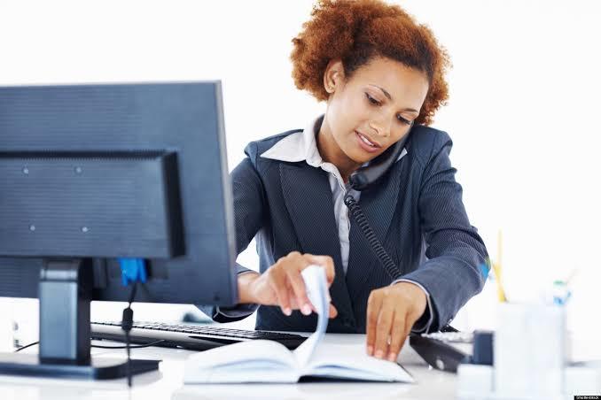 Would you like to be a housewife or a working woman?