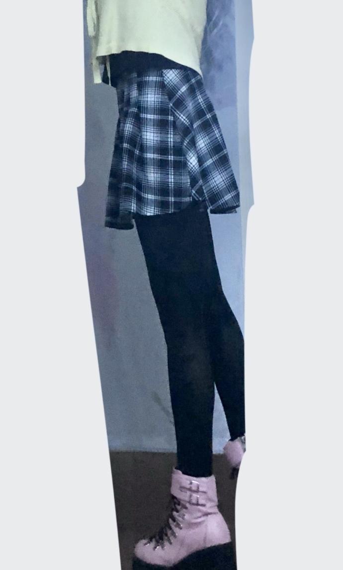 BLACK SHIRT OUT