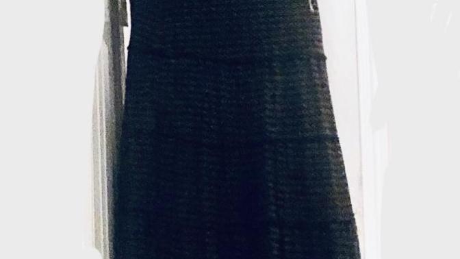 DIG IT OR DONATE # 70 {not sure actually, but I’ll begin at 70 👍🏻} SKIRT?