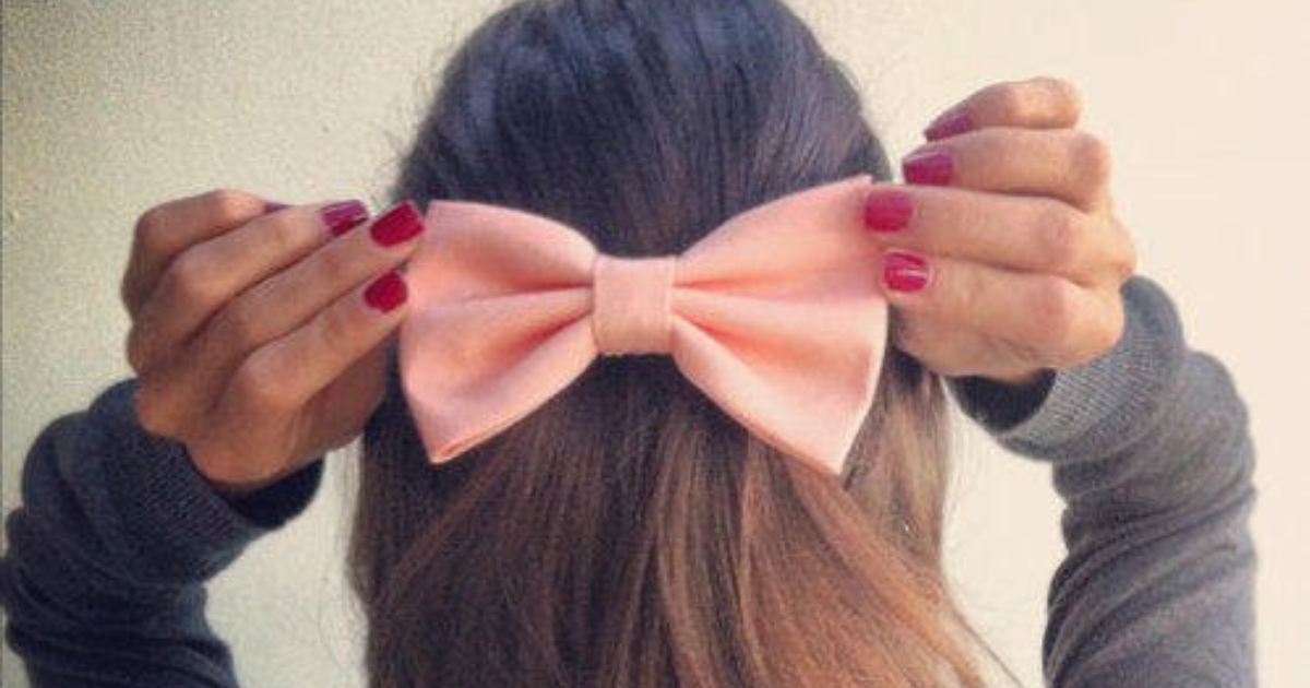 HAIR BOWS What Do You Think Of Girls Who Wear Bows in Their Hair