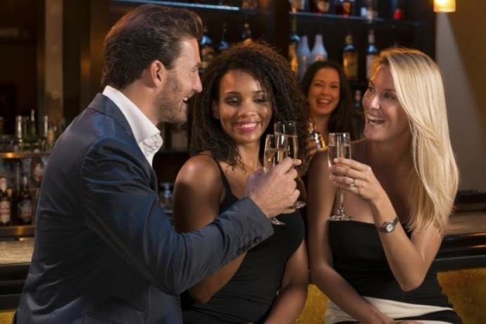 Are women who make the first move more successful when it comes to dating? And do men prefer it?