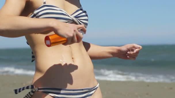 Would you let a stranger at the beach rub lotion on you?