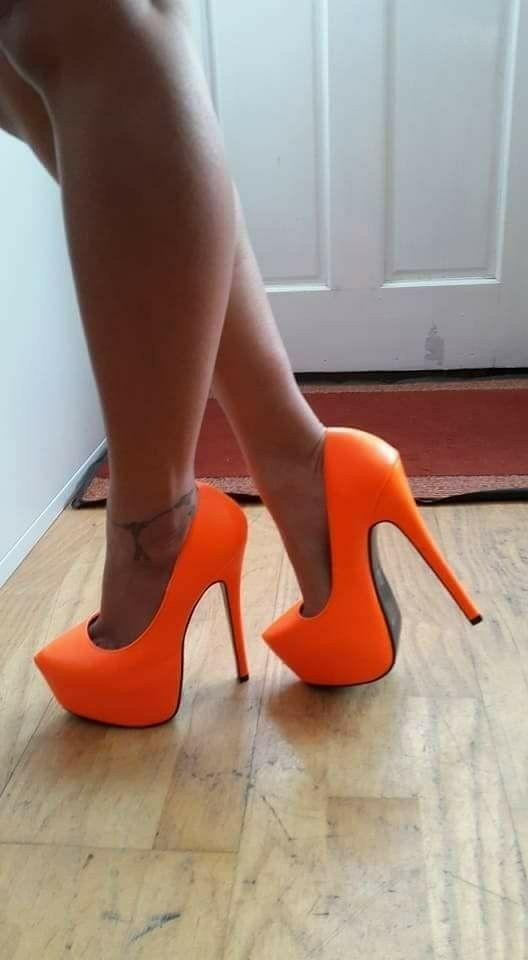Guys- Do you prefer girls in heels or sneakers?