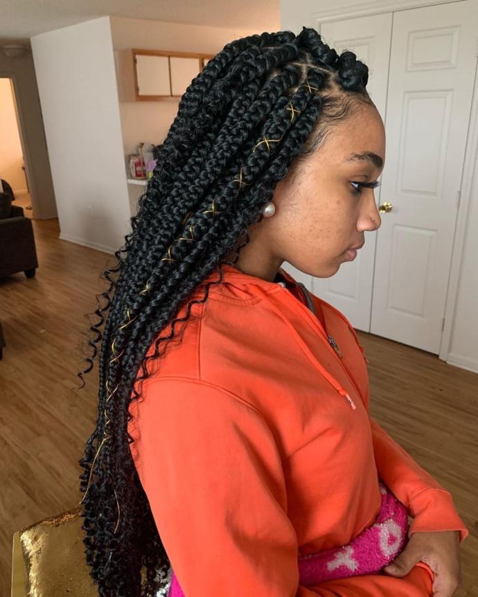 Which hairstyle is best for a vacation ?