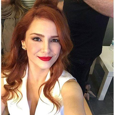 Am I the only man who thinks that women are beautiful in their late 30s and 40s?