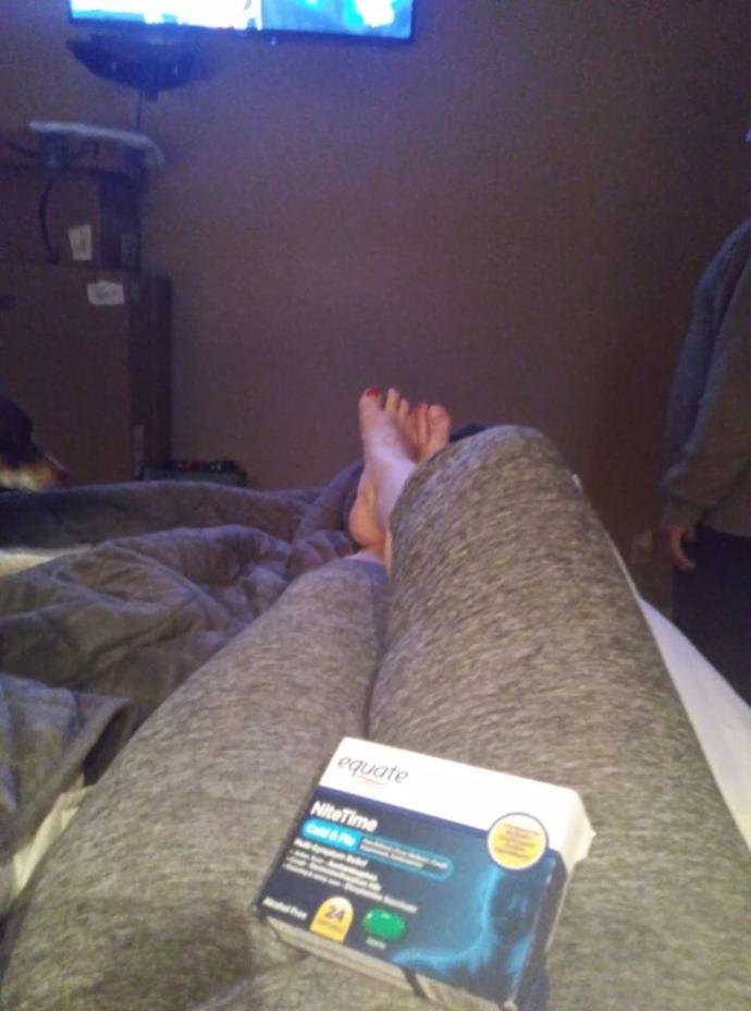 Why do people find sweatpants attractive when it's only scum that wear them?