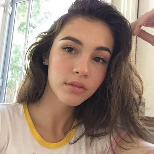 Guys, would you be jealous of your brother if this was his girlfriend?