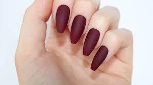 Do you like girls with long fake nails?