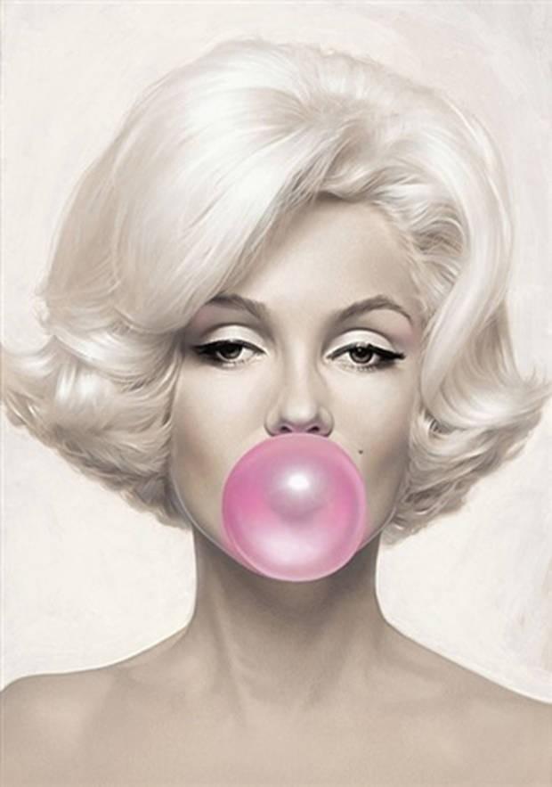 Do you find blowing bubblegum bubbles sexy?