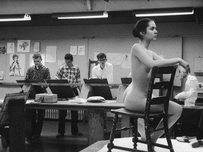 Would you ever volunteer to pose nude for a college, or vocational, art class?