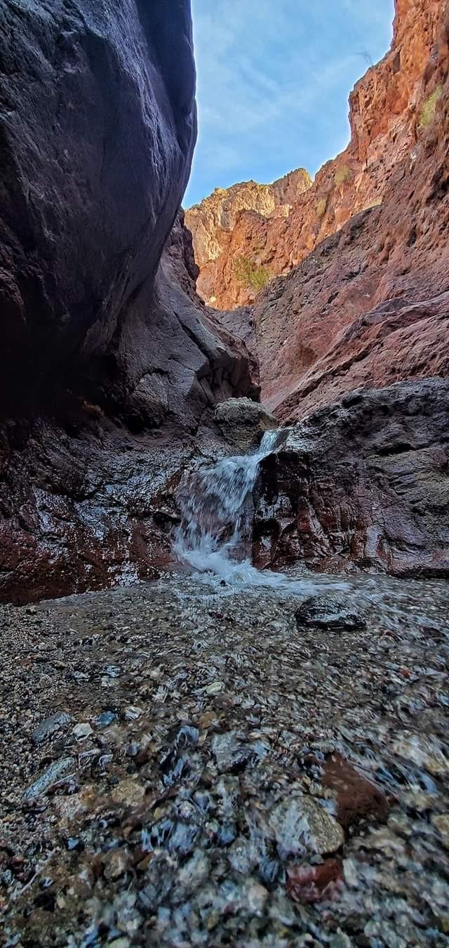 Do you want to take a hike through the White Rock Canyon to the Arizona Hot Springs?