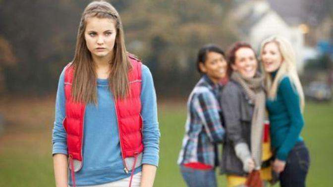 How do I fit in at a new school?
