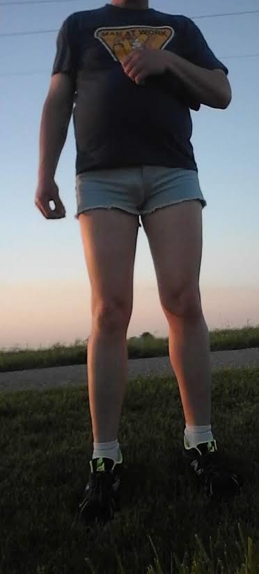 Why do people assume that shaved legs on men is gay / effeminate?
