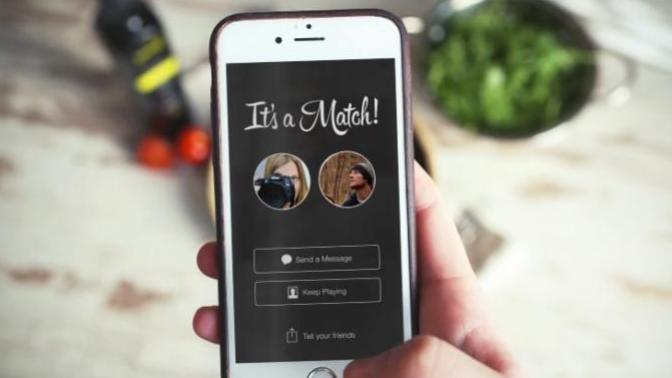 Is using Tinder desperate?