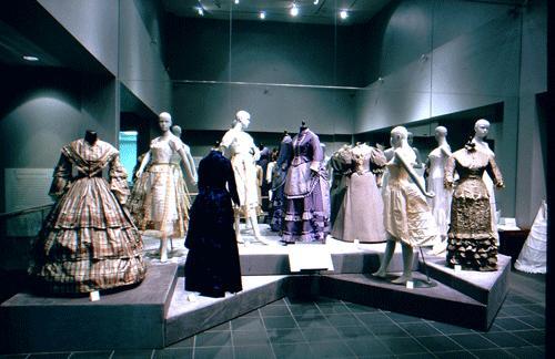 Girls, which decades fashion trends would you pick to fill your entire wardrobe with?