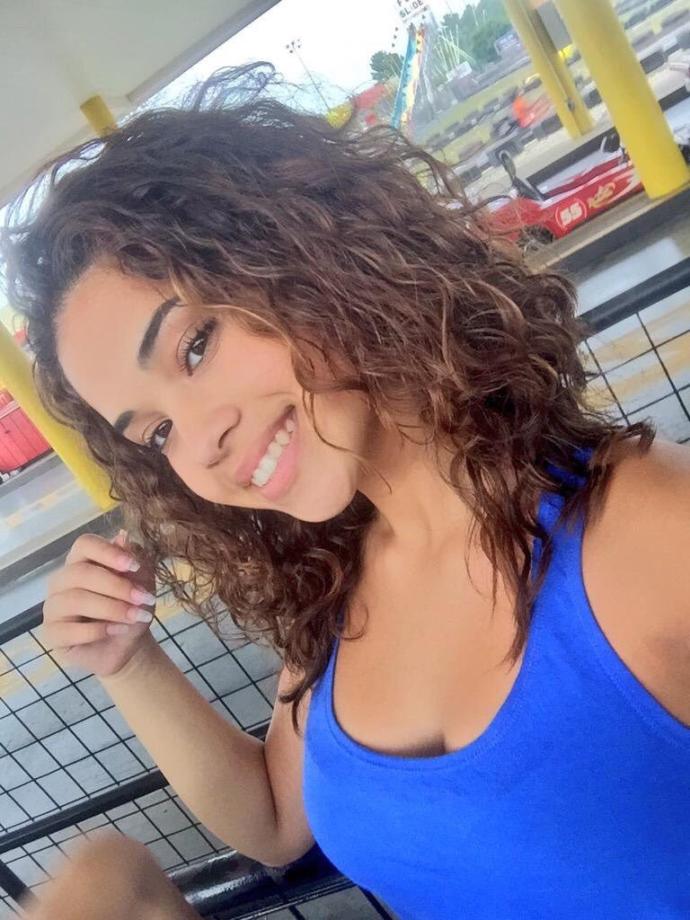Would you rather date a really attractive girl with no ambition or a decent looking girl working towards her dreams in life?