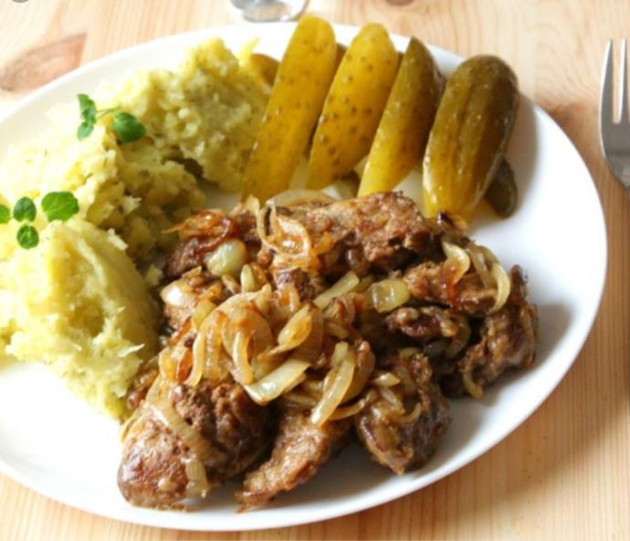 Pork or beef liver with onions?