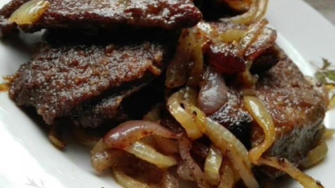Pork or beef liver with onions?