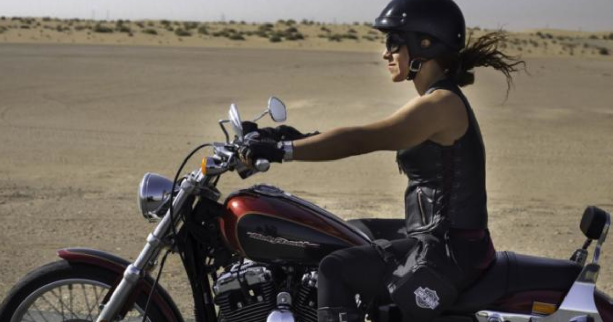 Are women more badass riding Harleys or riding street bikes? - GirlsAskGuys