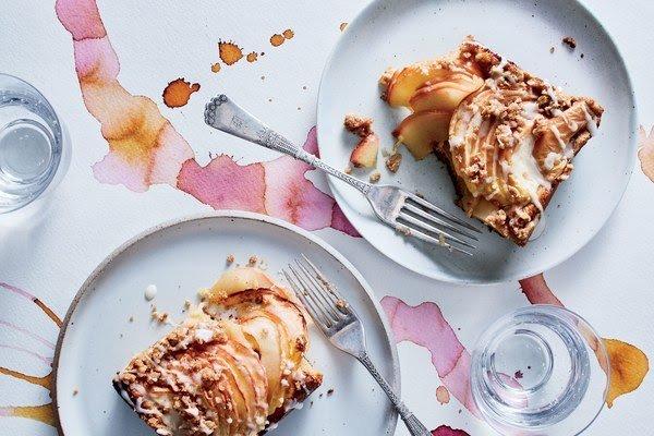 Which cake would you want photos included ?
