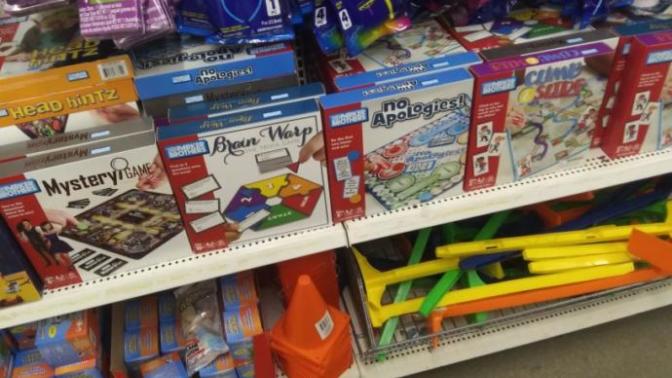 What do you think of these generic board game ripoffs from Parker Brothers?