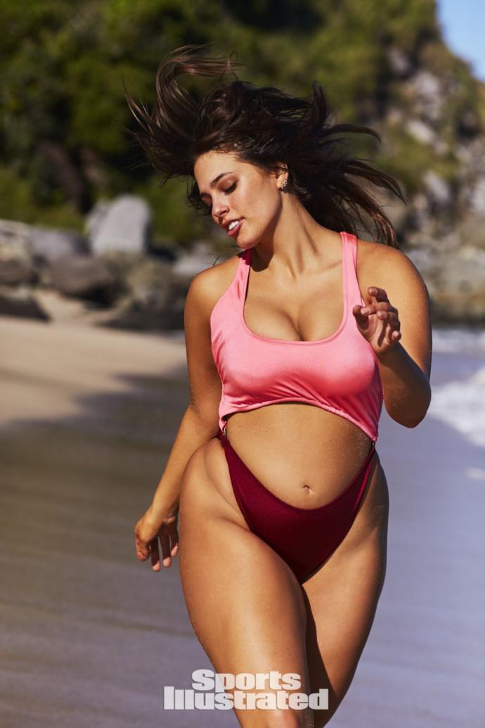 Why don’t a lot of guys think plus size girls are attractive?