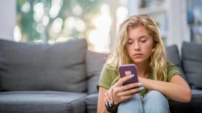 Guy says he wants to talk to me but never texted me. Is he a player?