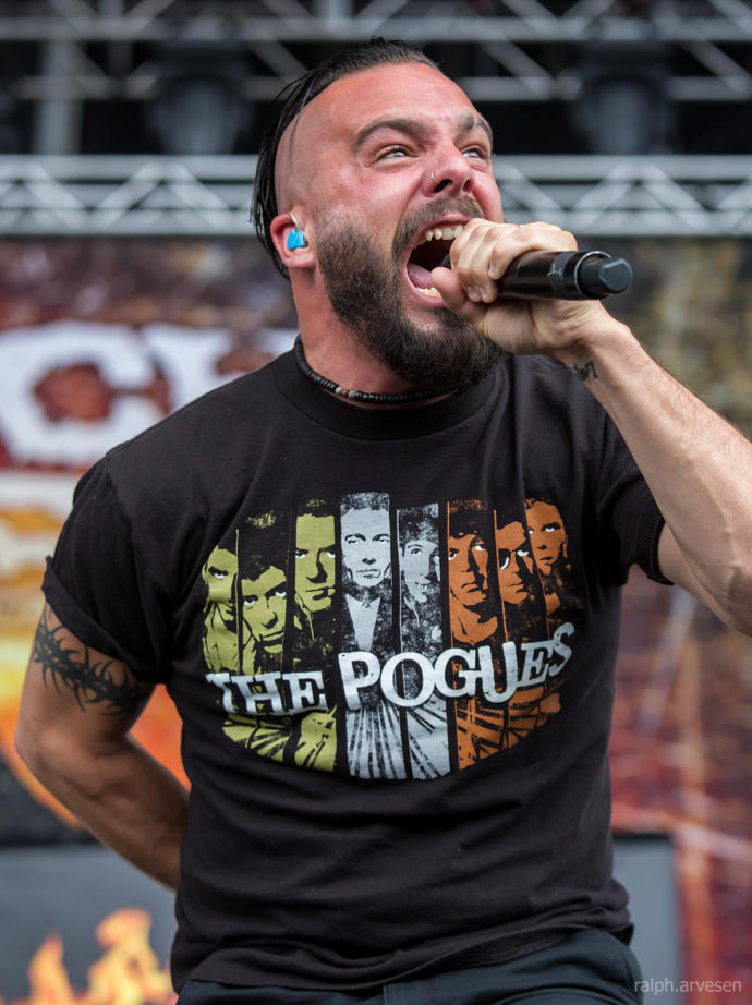 Which Killswitch Engage singer do you prefer?