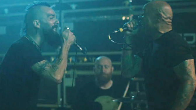 Which Killswitch Engage singer do you prefer?