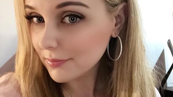 Which hairstyle looks better on me?