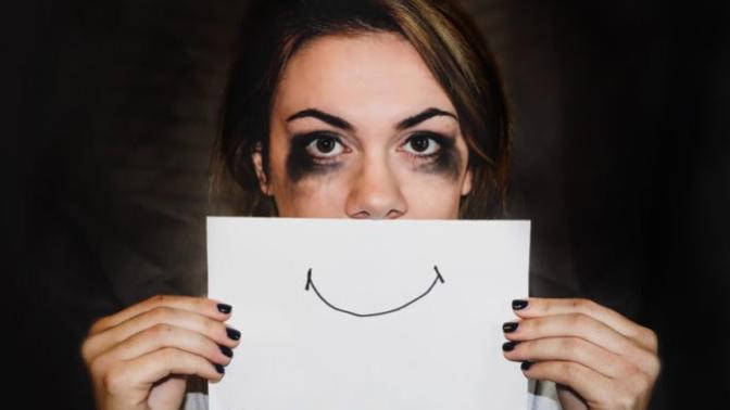 Can generally HAPPY people have DEPRESSION (or any other mental illness causing them to hide their real emotions)?
