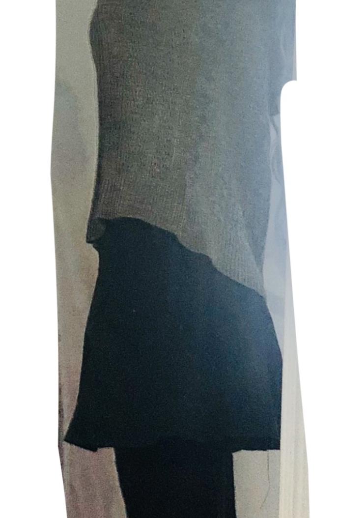 What Is the “ sluttiness” Difference between leggings, and short skirt with leggings... 1-10 how “ slutty” is the outfit below, without the skirt?