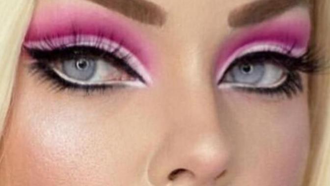 Which makeup would suit me for a night out clubbing? 💄💋 or neither?
