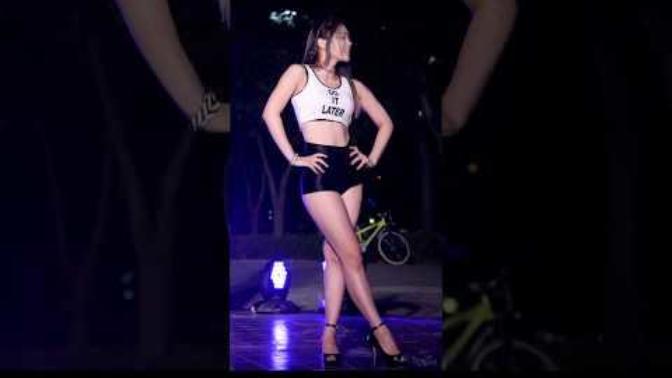 Do girls enjoy being ogled on stage?