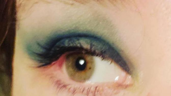 Which color are my eyes closest to?