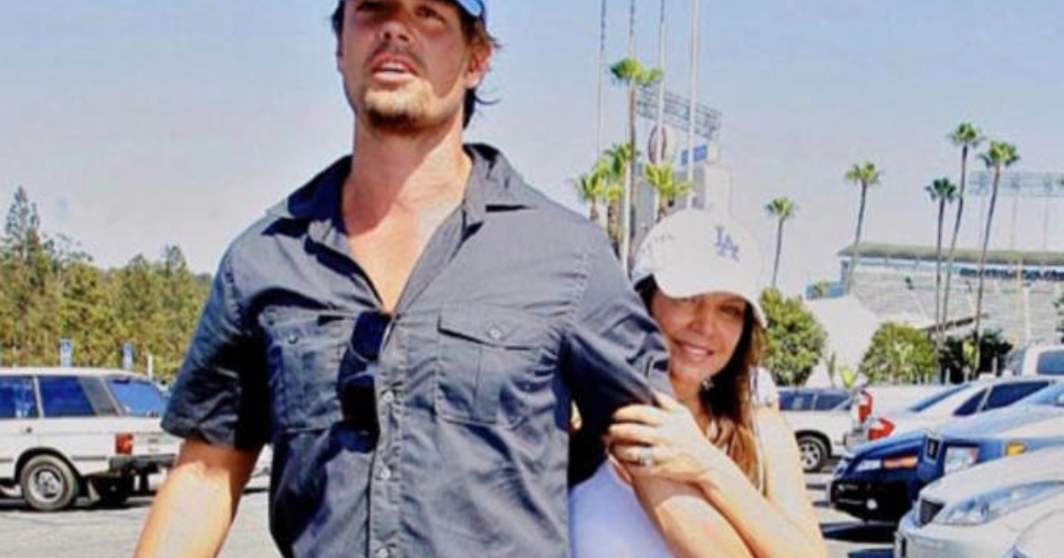 Why do tall guys like short girls? GirlsAskGuys