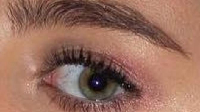 What color is this eye?