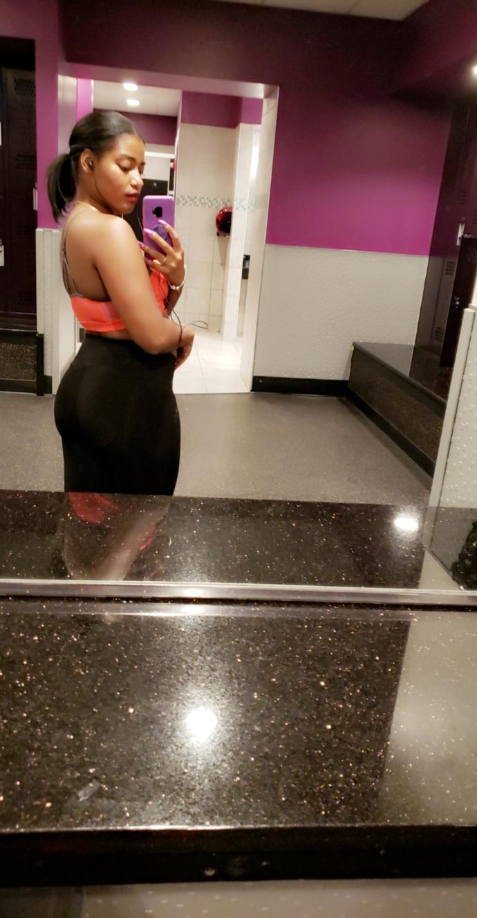 Does anyone know good exercises to gain booty and hips?