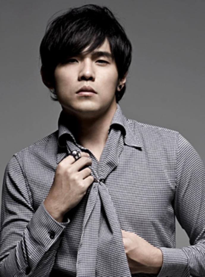Do white girls like Asian guys?