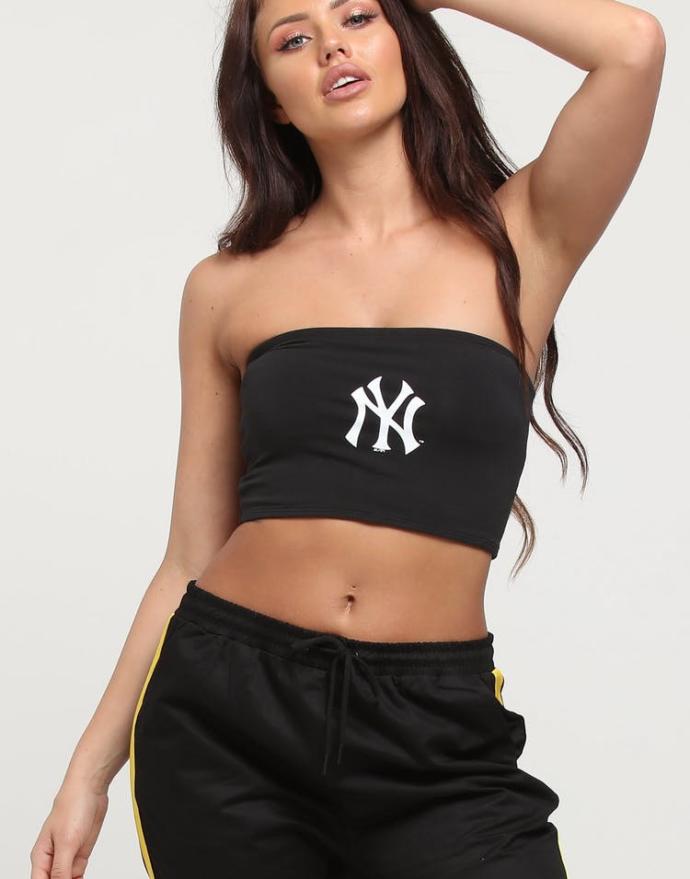 Which of these outfits of vests, short shorts/bummies and/or crop tops do you think most matches in a fashion sense?
