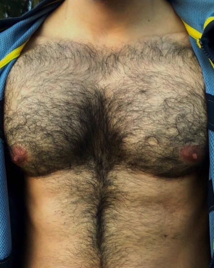 Hairy men or hairy women, whos more appealing to you?