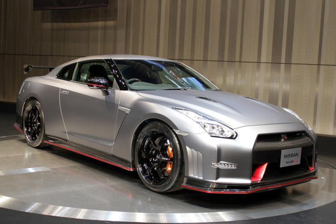 Out of these Fast cars of the day, which one would you choose?
