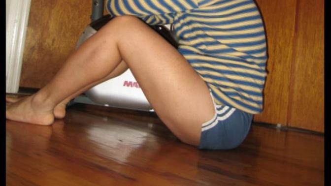 Would men's legs be more beautiful and more appealing if they weren't hairy?