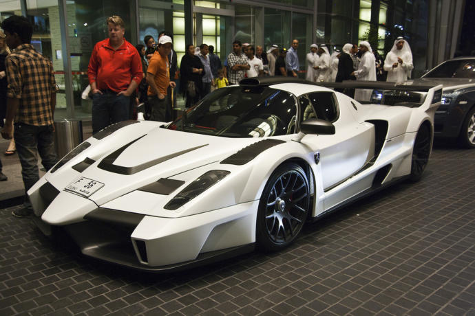 Which of these Awesome Ferraris of the Day would you choose?